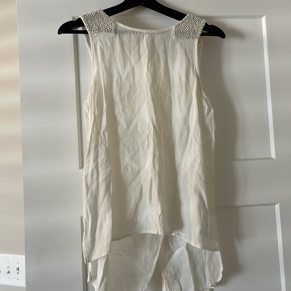 ASTR White top